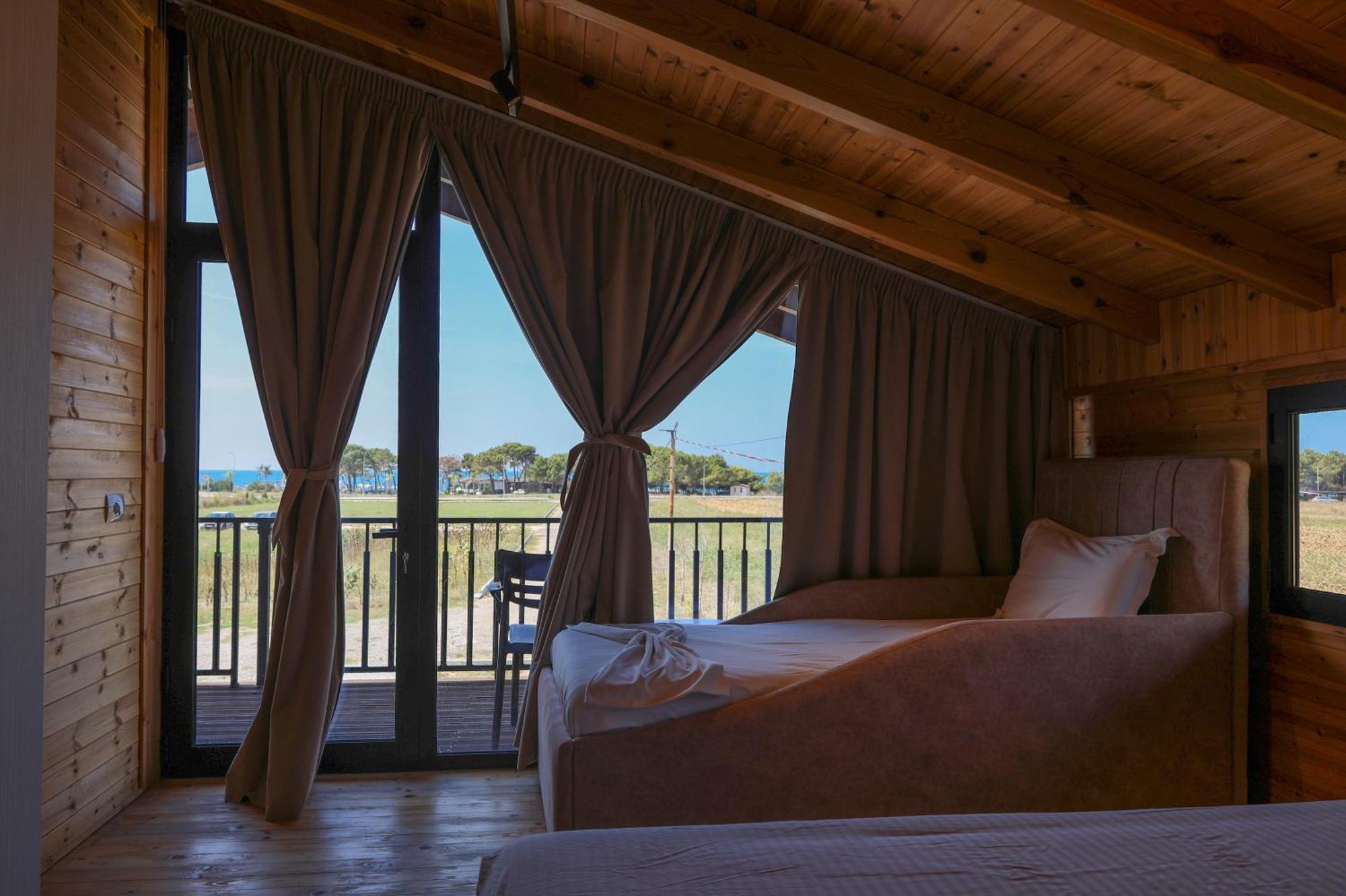 Posh Villa 1 Кавая Екстериор снимка